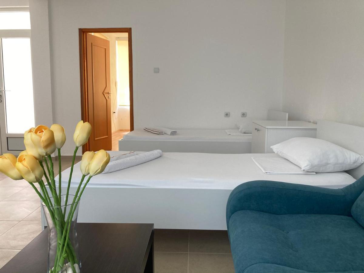Tiki Apartments Gevgelija Extérieur photo