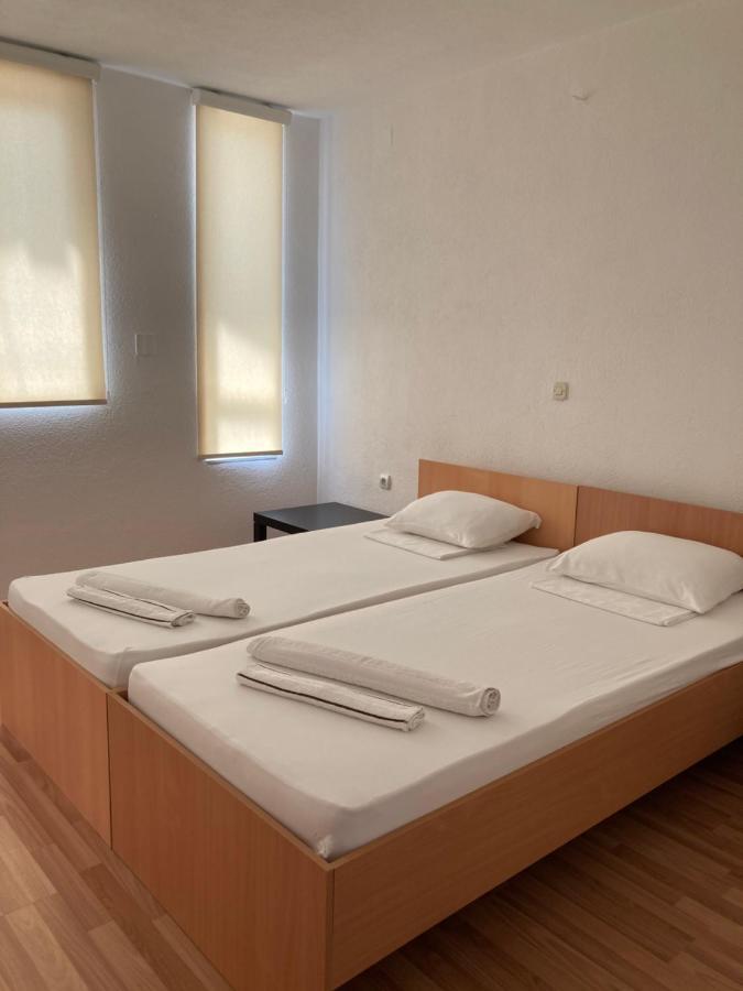 Tiki Apartments Gevgelija Extérieur photo