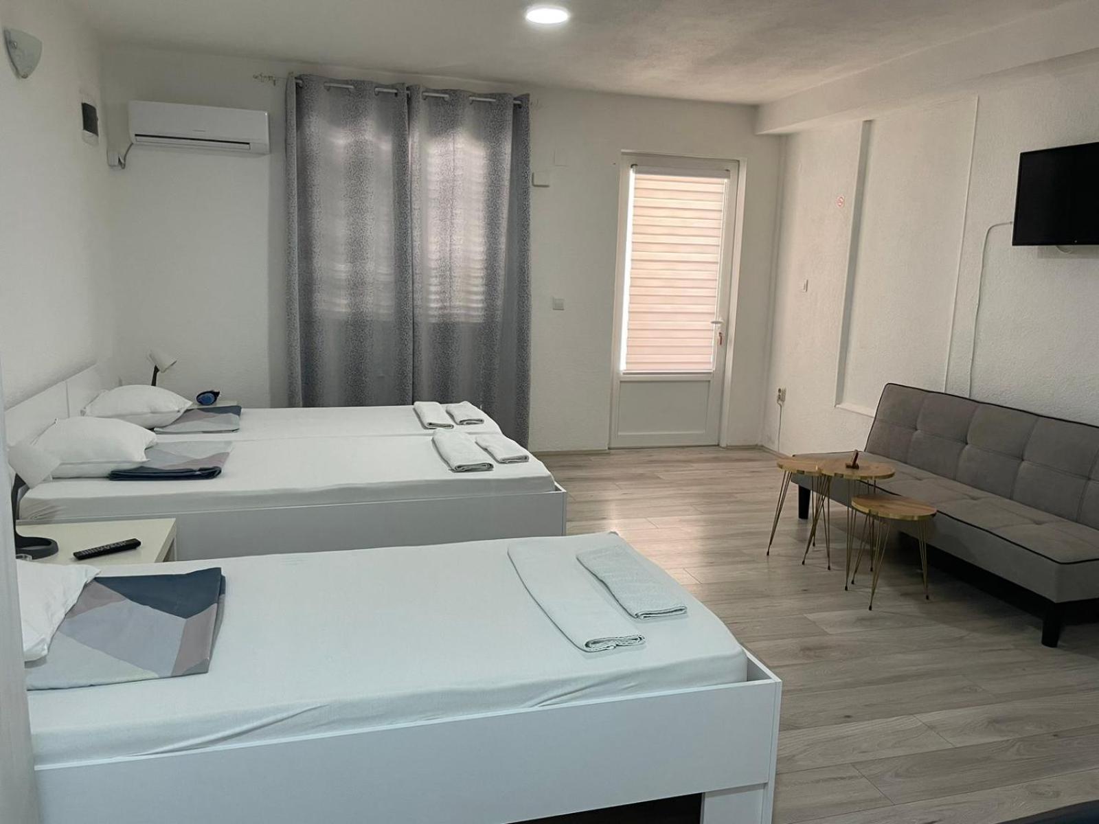 Tiki Apartments Gevgelija Extérieur photo