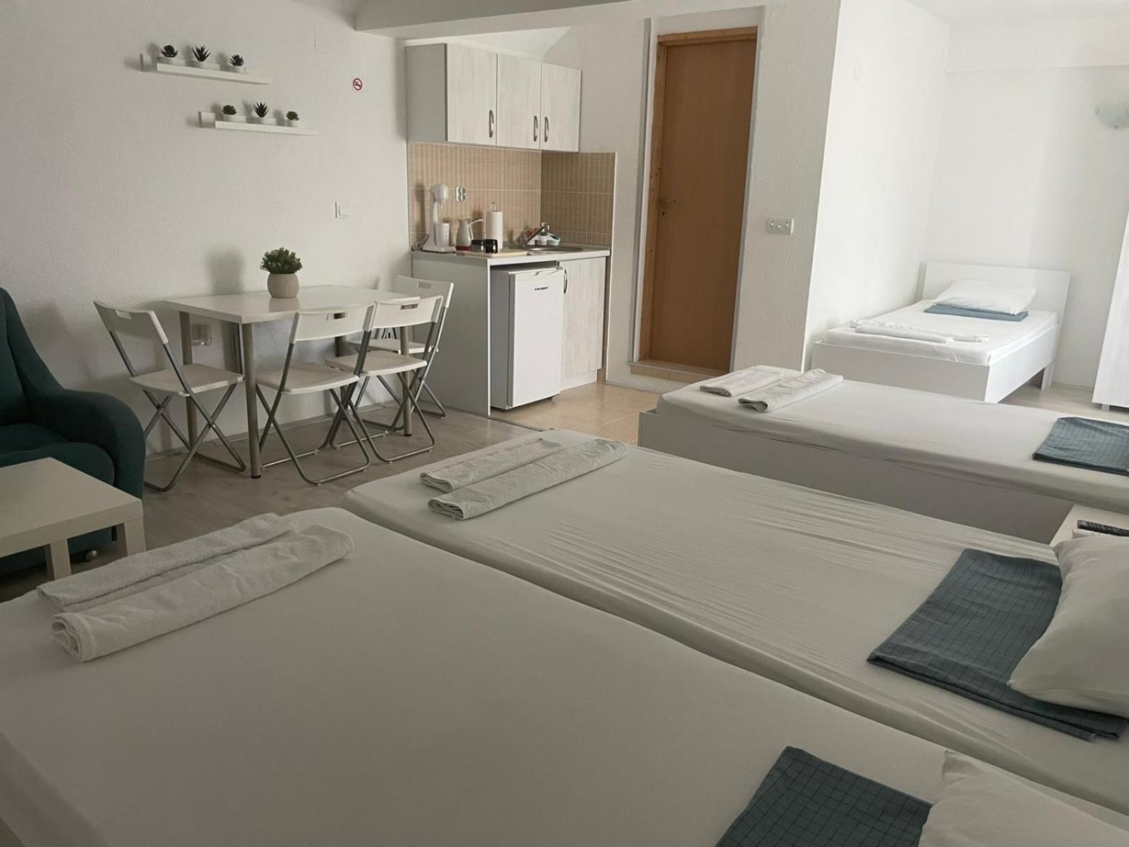 Tiki Apartments Gevgelija Extérieur photo
